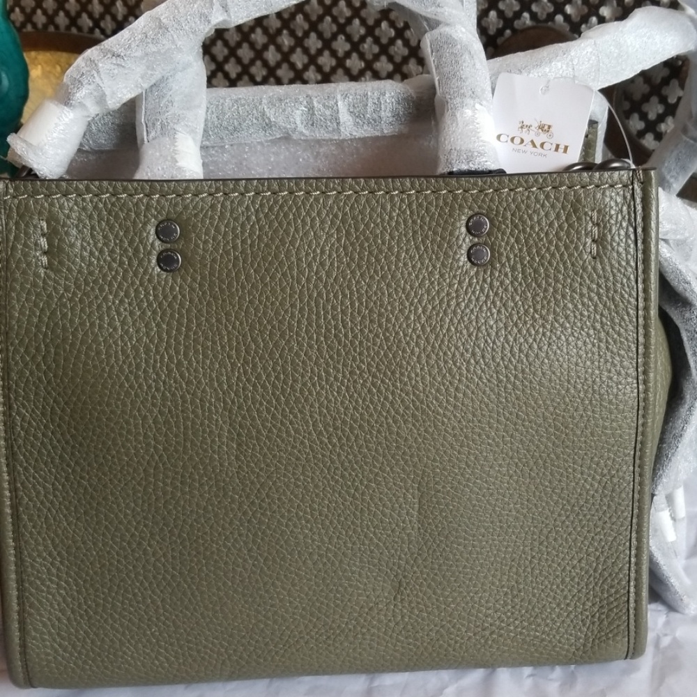 Coach - Picture 2 of 4
